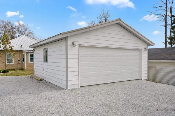 $249,900 | 2105 I Street, Bedford, IN 47421