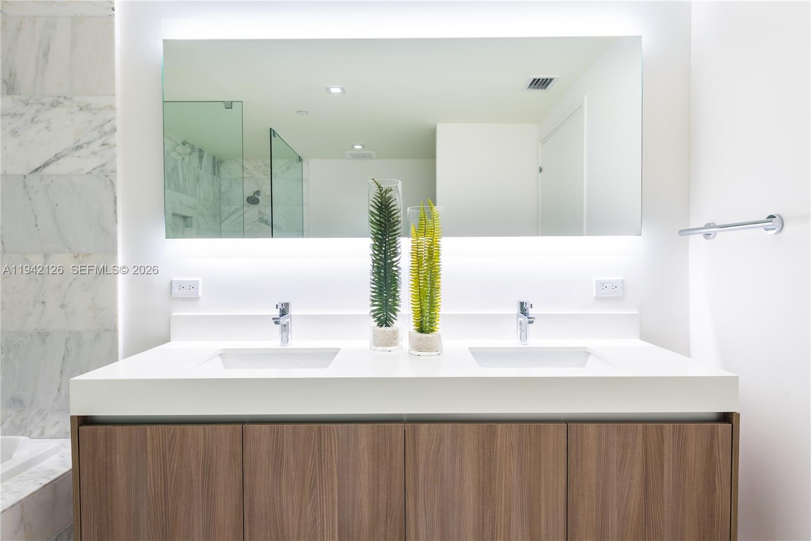 401 North Birch Road, Unit 701 Fort Lauderdale, FL 33304 - Photo 3 of 75