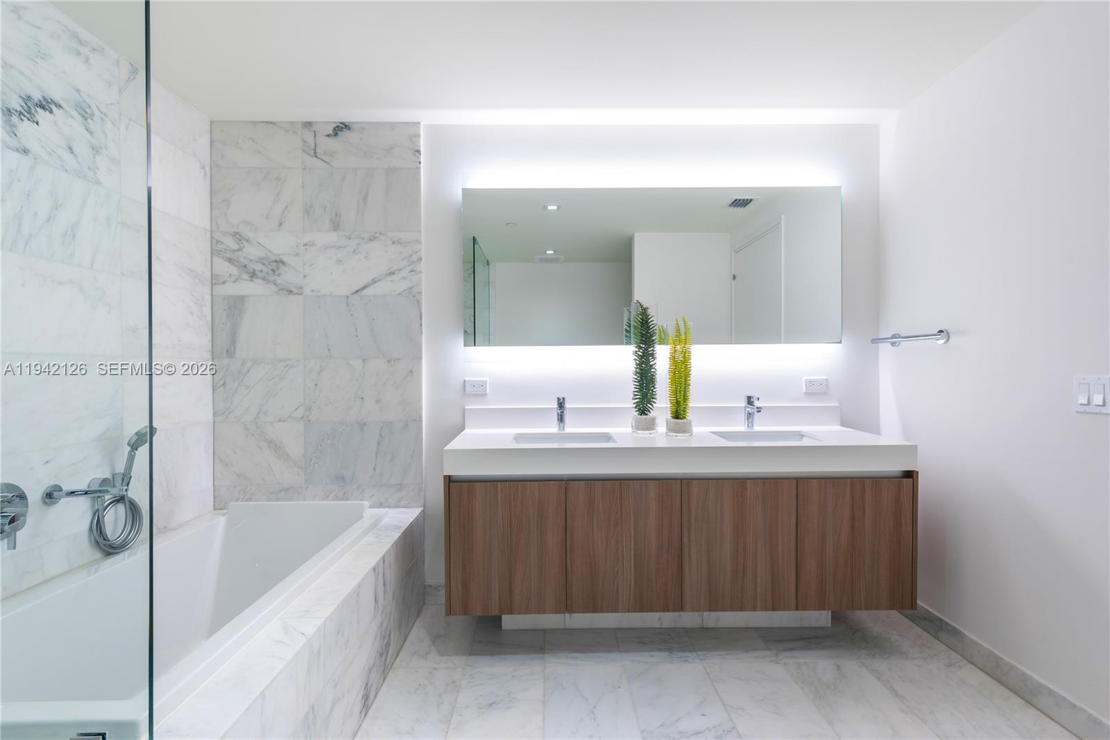 401 North Birch Road, Unit 701 Fort Lauderdale, FL 33304 - Photo 4 of 75