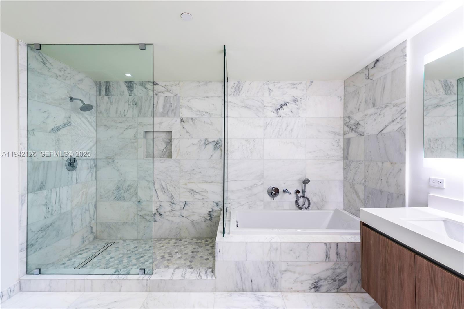 401 North Birch Road, Unit 701 Fort Lauderdale, FL 33304 - Photo 8 of 75