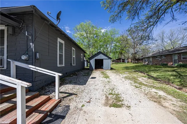$59,999 | 514 South 4th Street, Neodesha, KS 66757