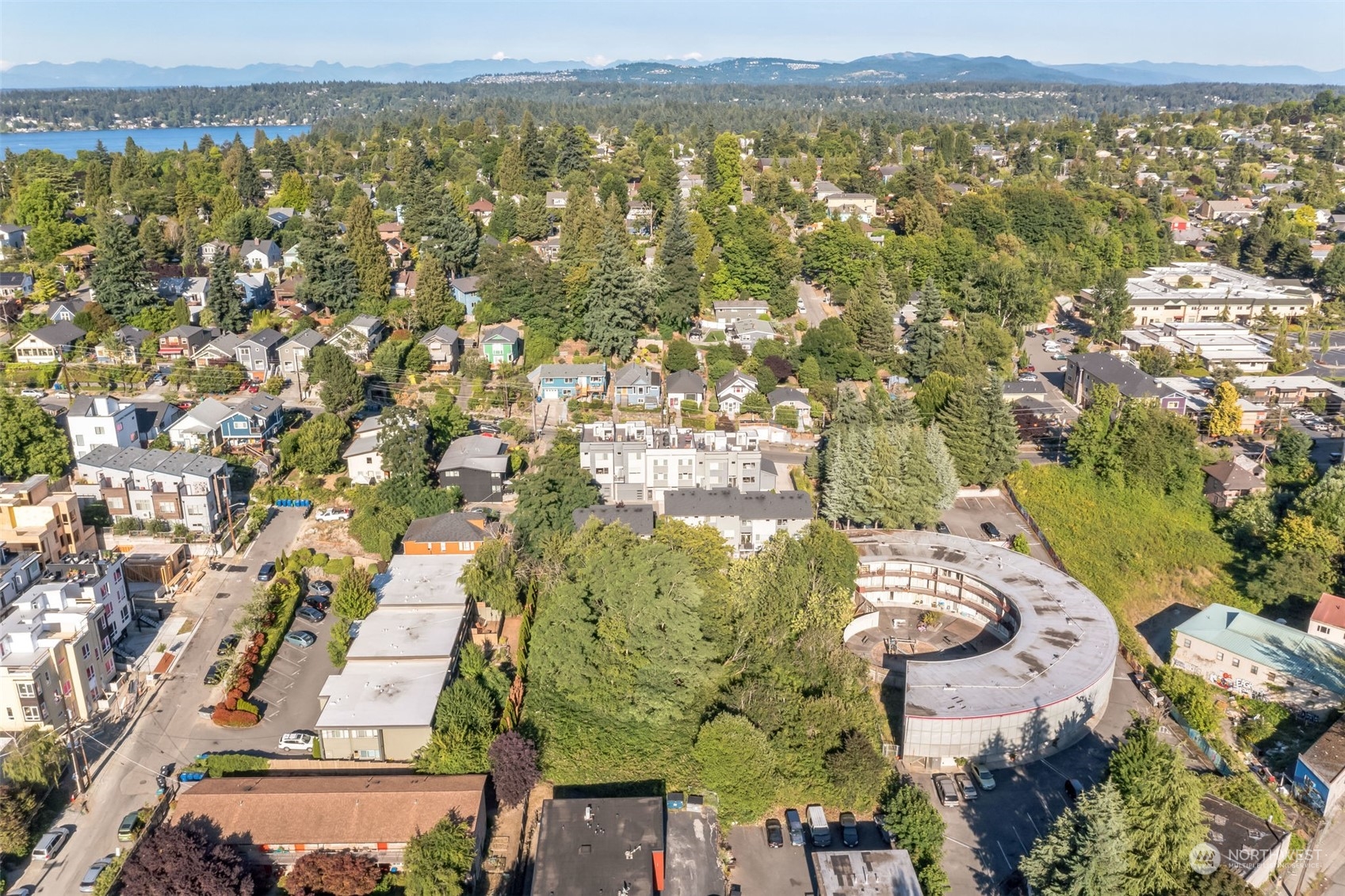 3939 South Farrar Street Seattle, WA 98118 - Photo 13 of 19