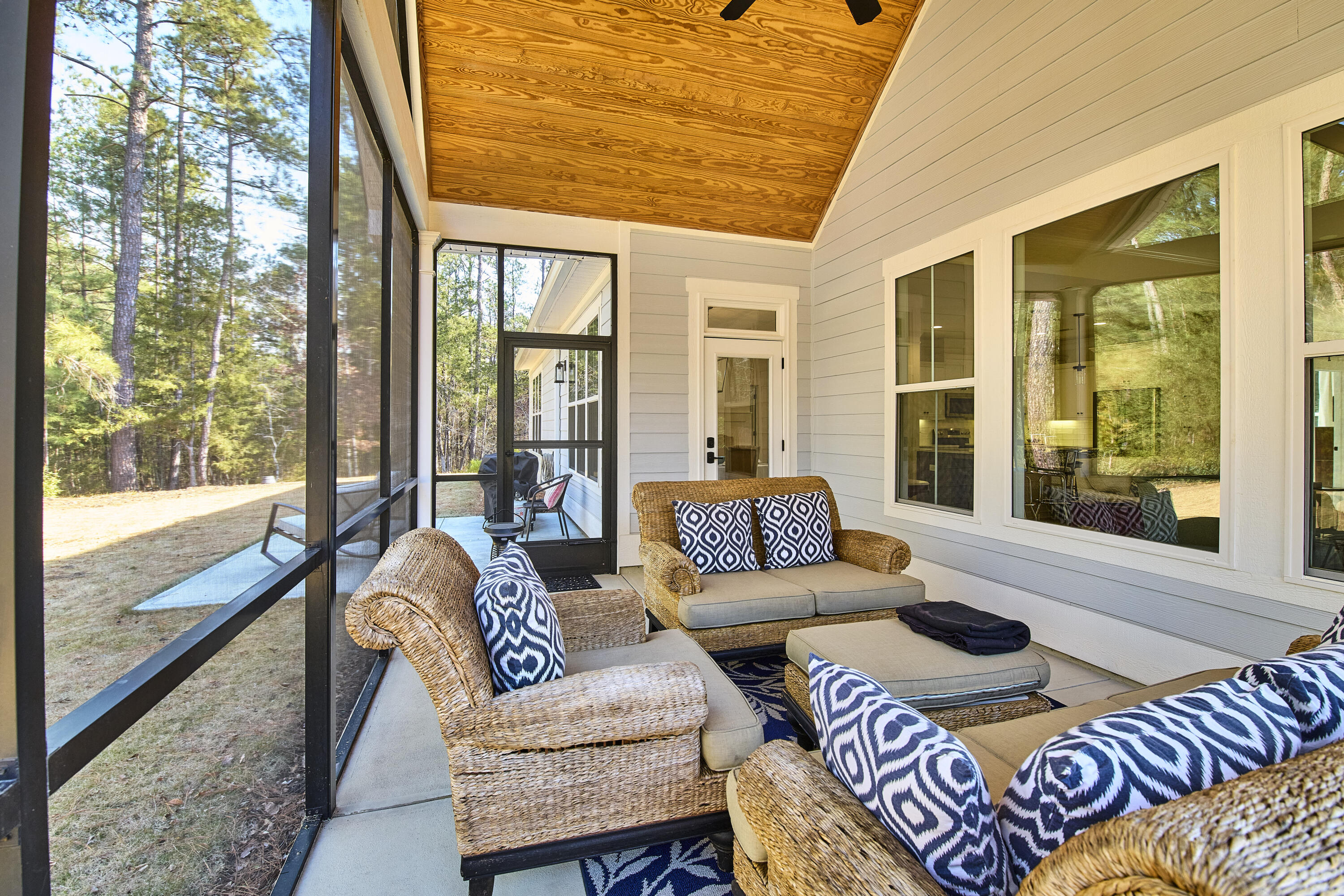 132 Evergreen Lane McCormick, SC 29835 - Photo 22 of 28 Lanai