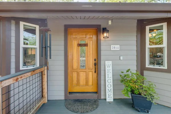 a view of deck with patio