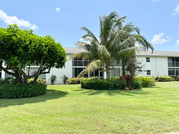 $2,400 | 6 Garden Street, Unit 204P, Tequesta, FL 33469