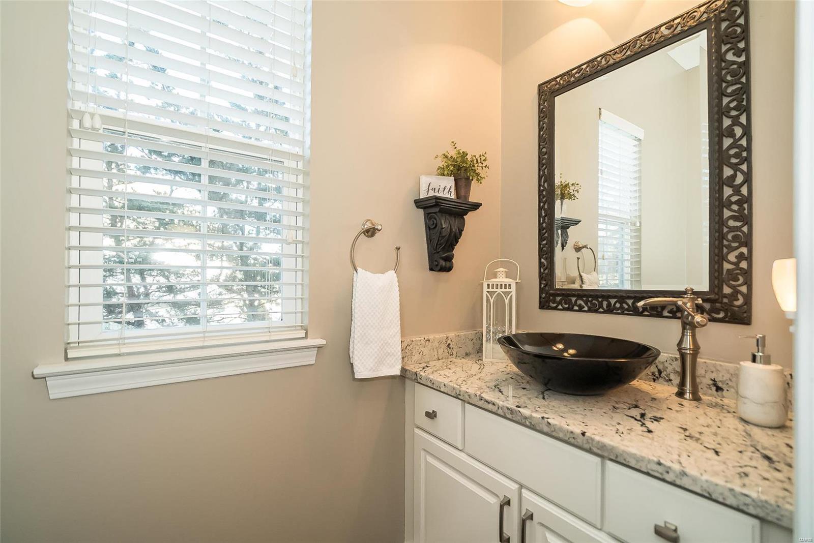 569 Castle Ridge Drive Ballwin, MO 63021 - Photo 12 of 44