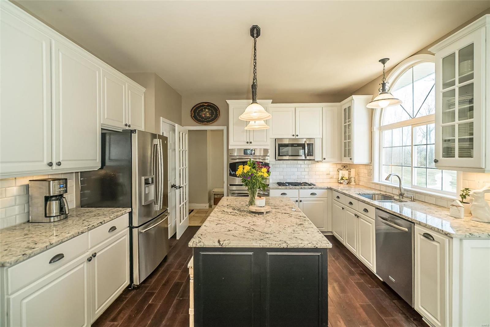 569 Castle Ridge Drive Ballwin, MO 63021 - Photo 20 of 44