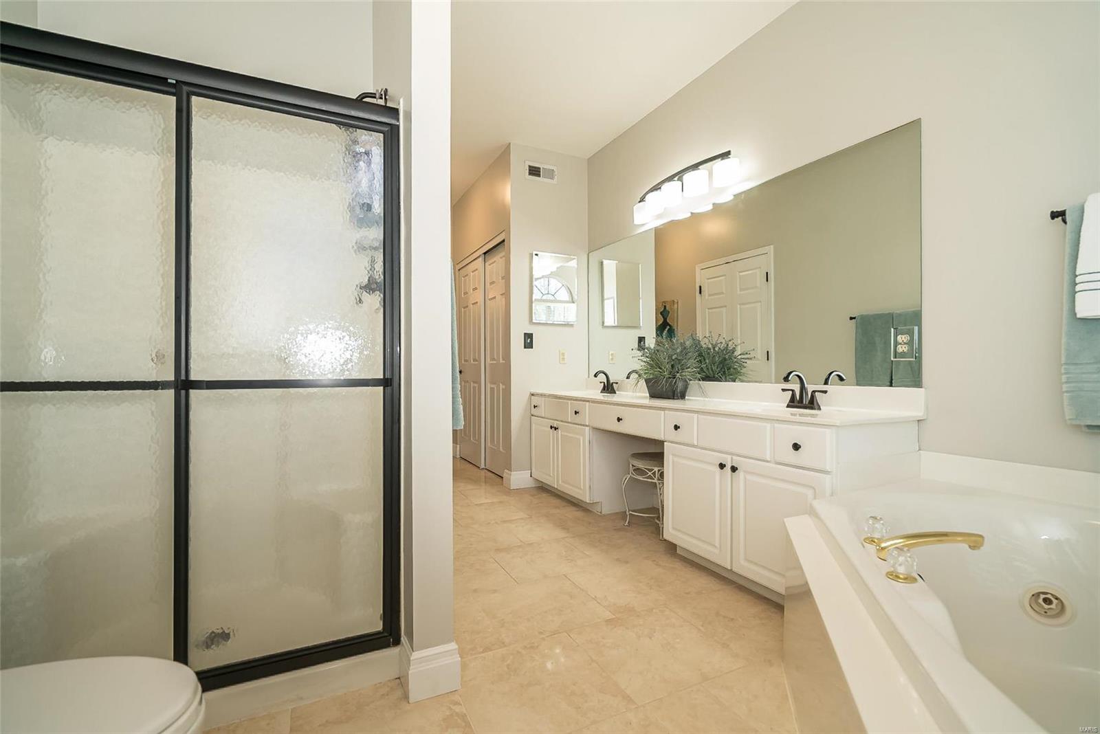 569 Castle Ridge Drive Ballwin, MO 63021 - Photo 28 of 44