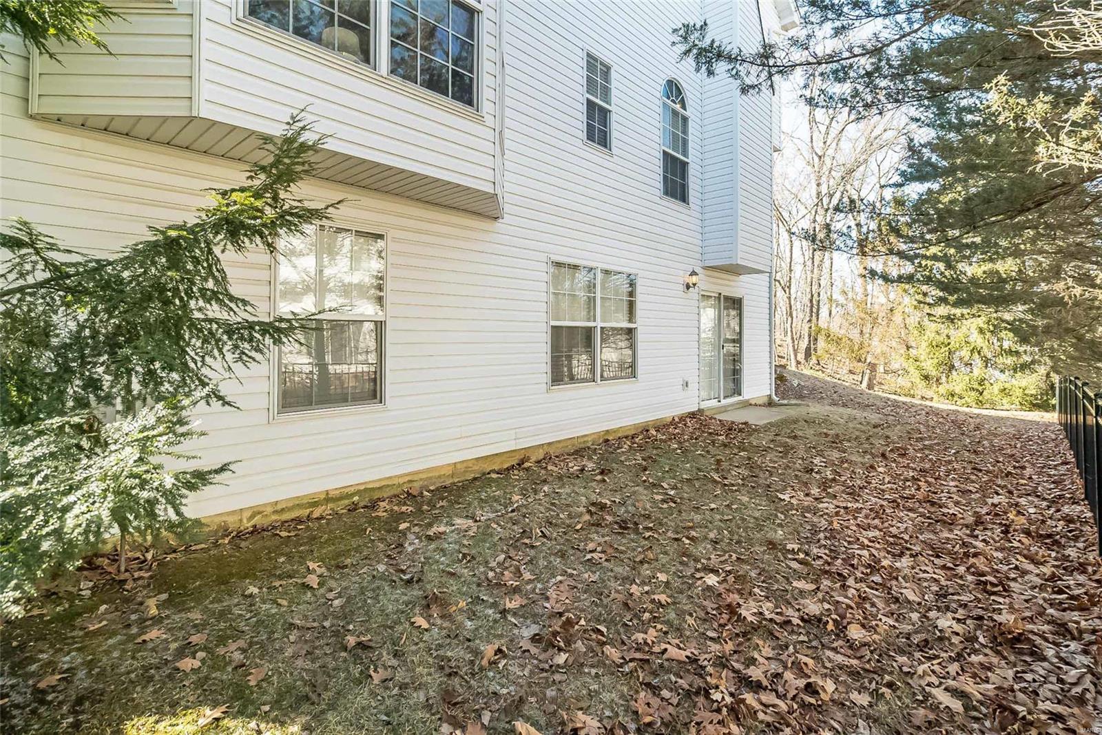 569 Castle Ridge Drive Ballwin, MO 63021 - Photo 33 of 44