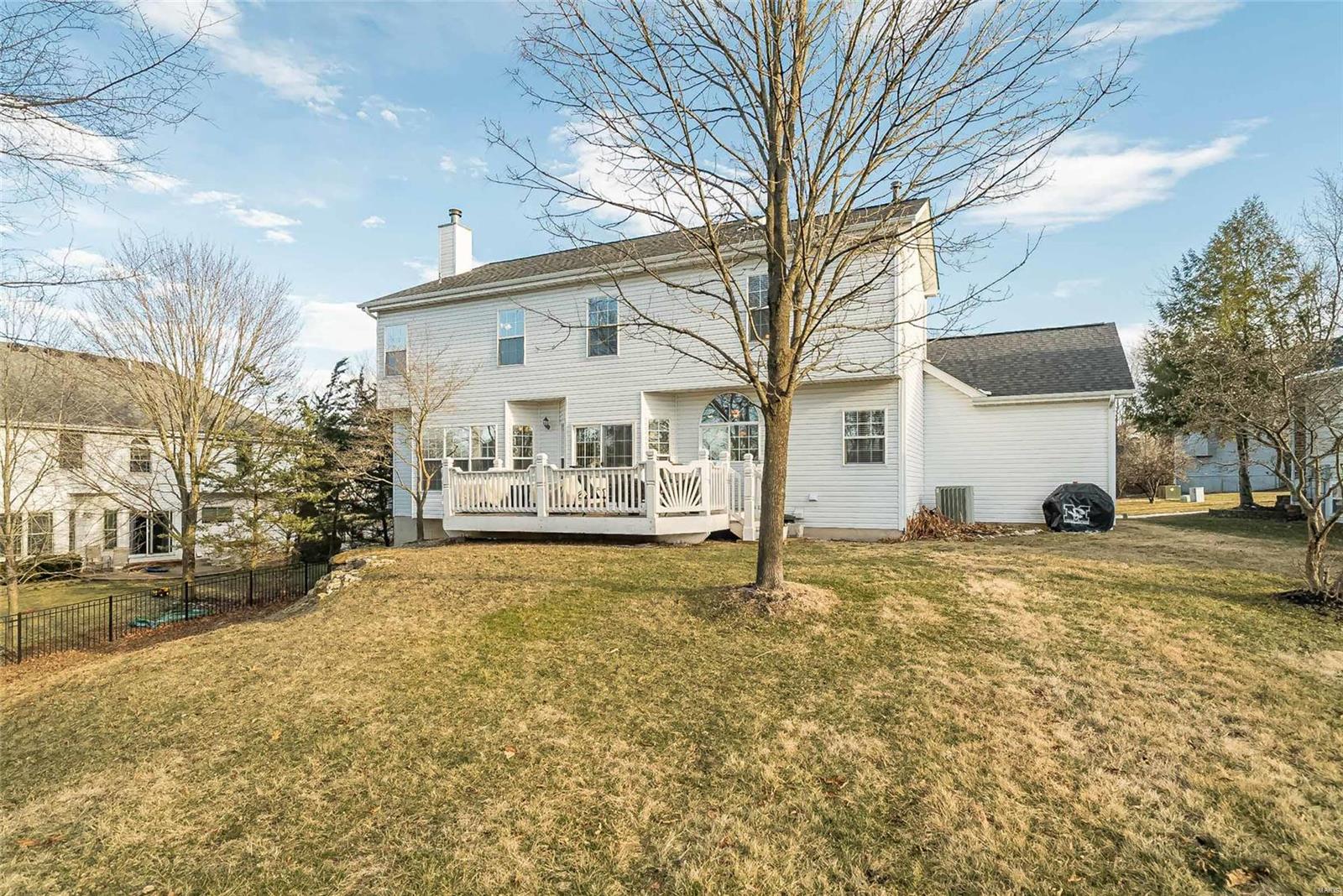 569 Castle Ridge Drive Ballwin, MO 63021 - Photo 36 of 44