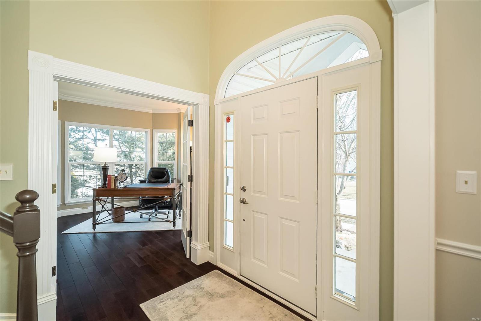 569 Castle Ridge Drive Ballwin, MO 63021 - Photo 6 of 44