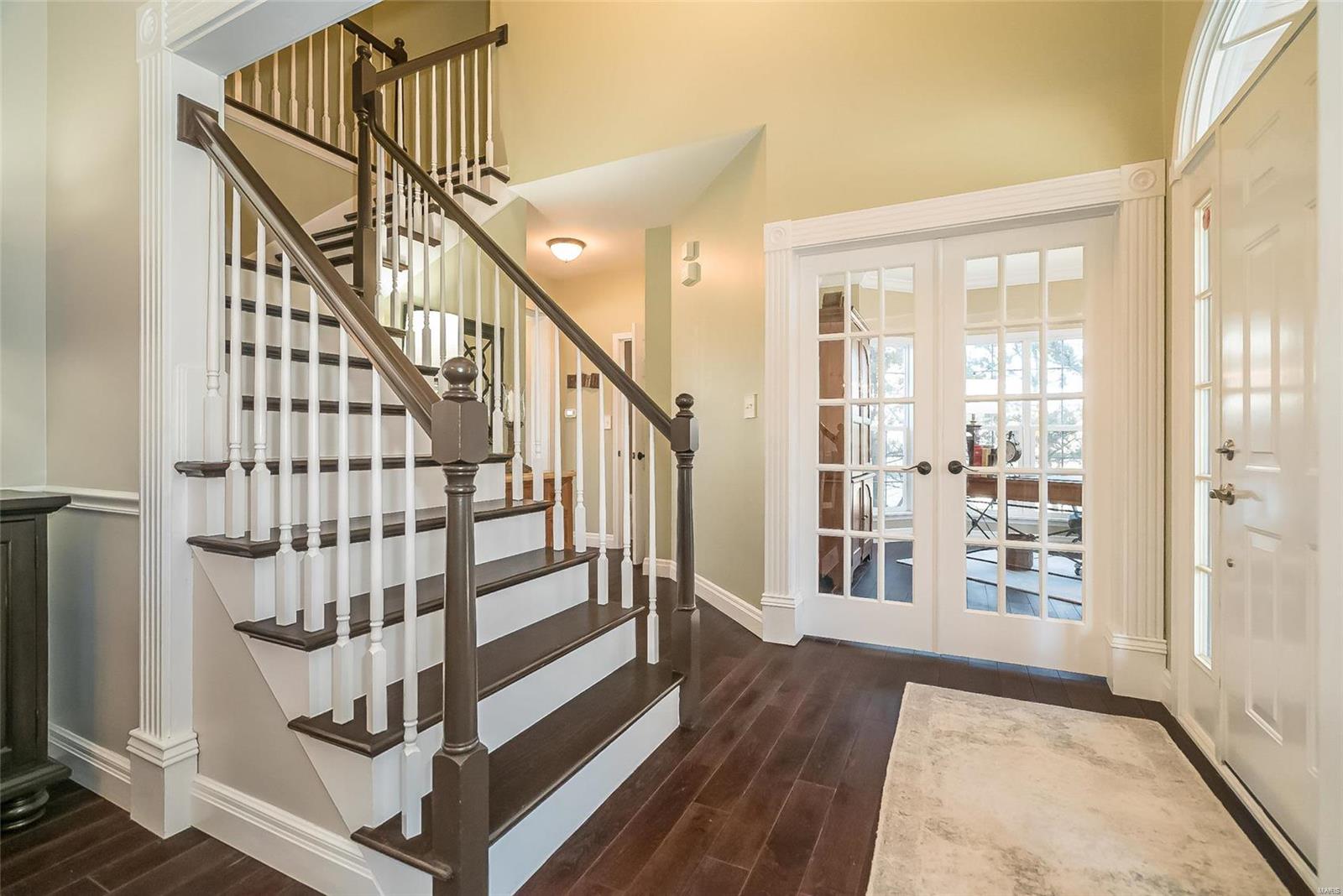 569 Castle Ridge Drive Ballwin, MO 63021 - Photo 7 of 44