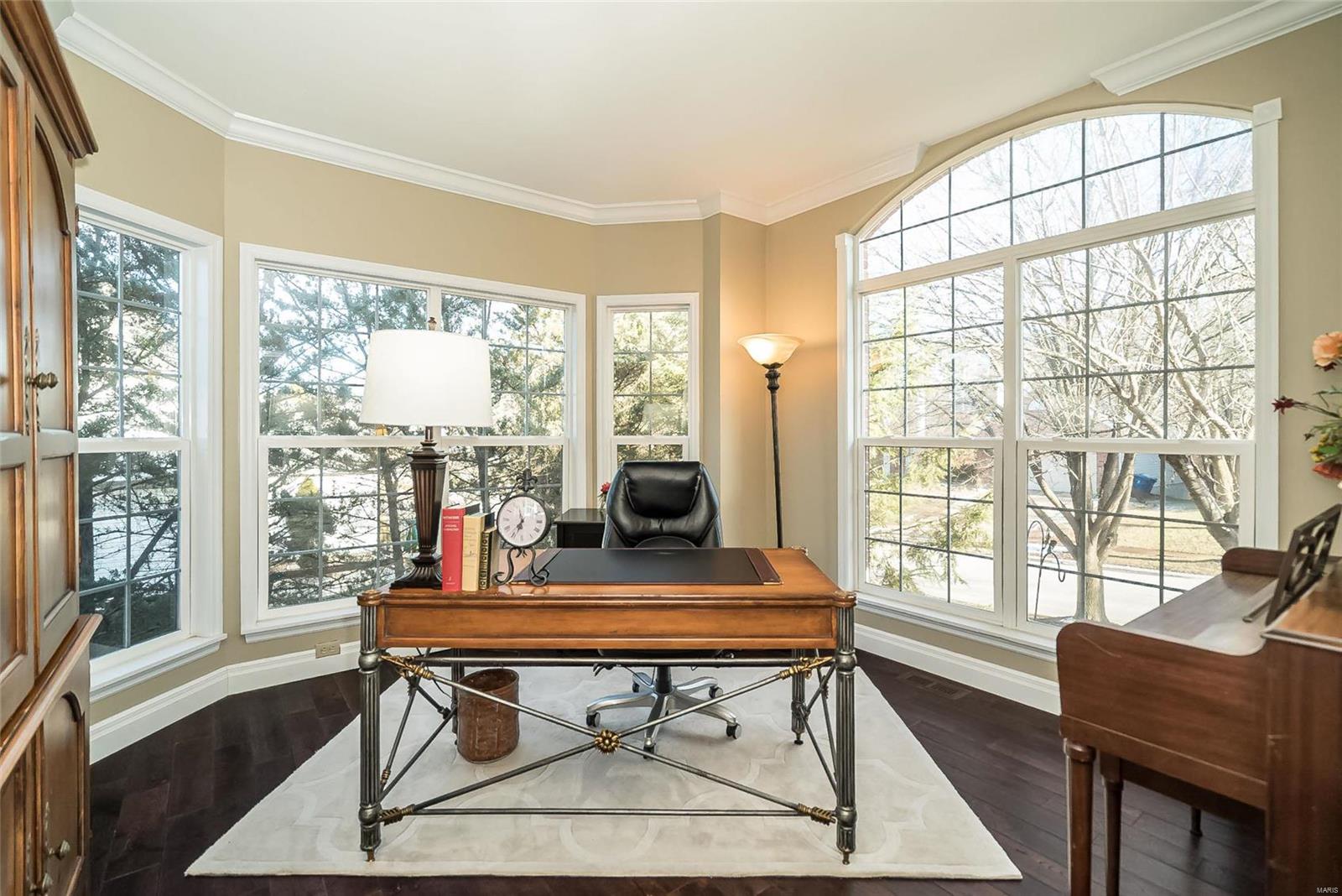 569 Castle Ridge Drive Ballwin, MO 63021 - Photo 8 of 44