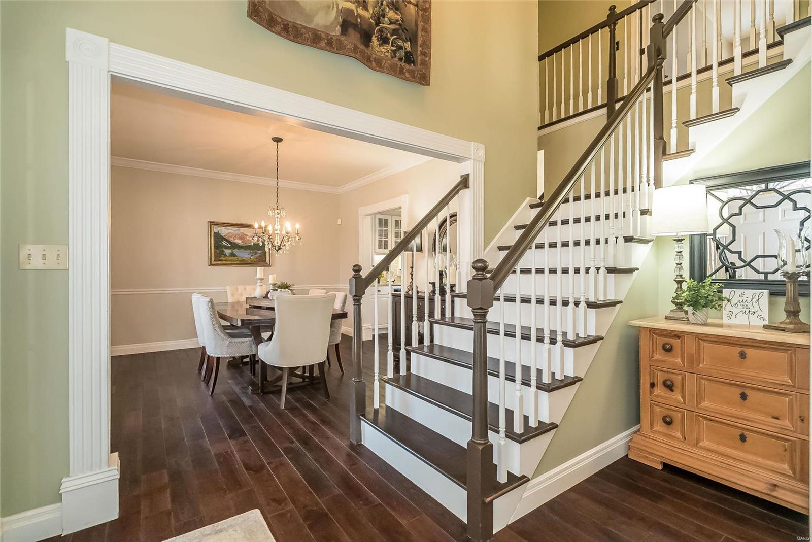 569 Castle Ridge Drive Ballwin, MO 63021 - Photo 9 of 44