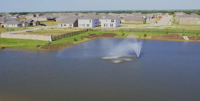 $1,795 | 7505 Fenton Parkway, Pilot Point, TX 76258