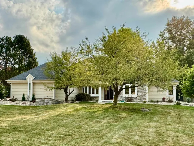 $435,000 | 15114 Lions Passage, Leo, IN 46765