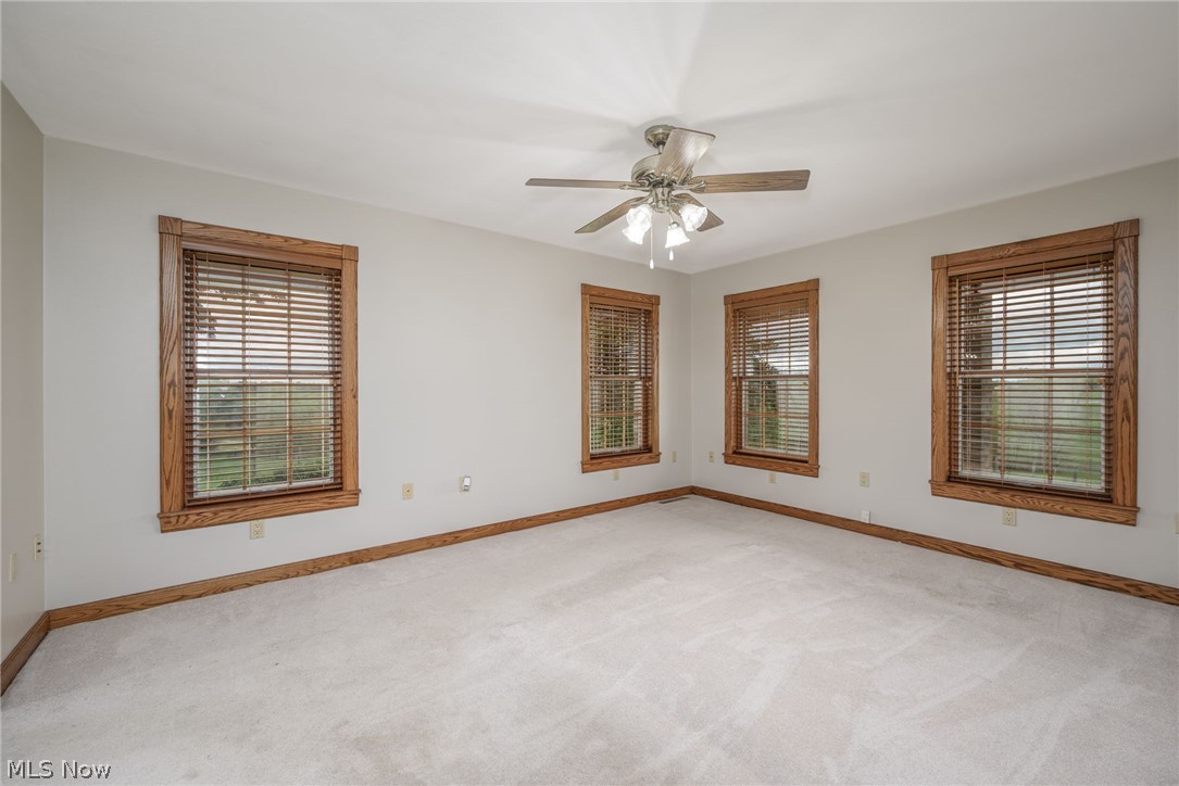 46675 Clarkson Road Rogers, OH 44455 - Photo 16 of 50