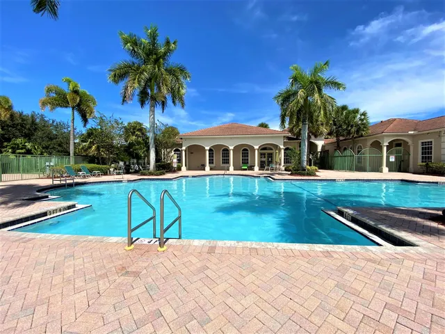 $2,900 | 6728 Old Farm Trail, Boynton Beach, FL 33437