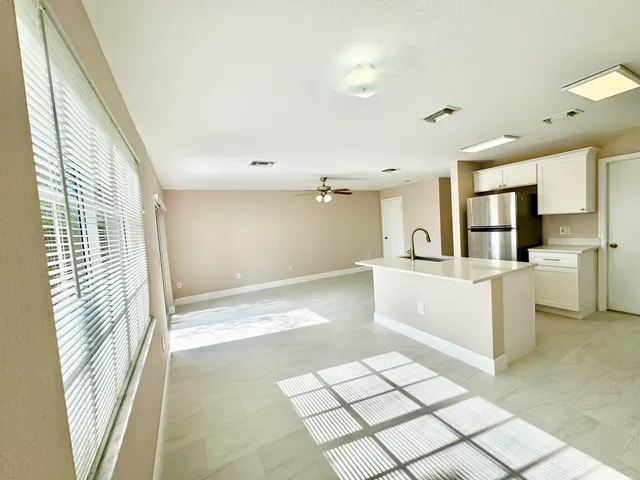 $2,900 | 6728 Old Farm Trail, Boynton Beach, FL 33437