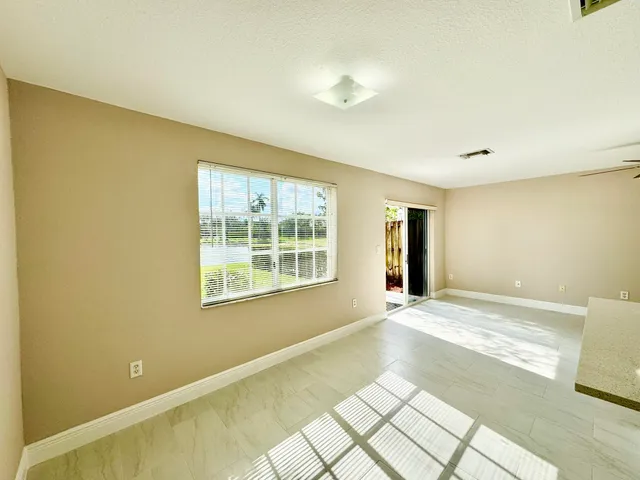 $2,900 | 6728 Old Farm Trail, Boynton Beach, FL 33437