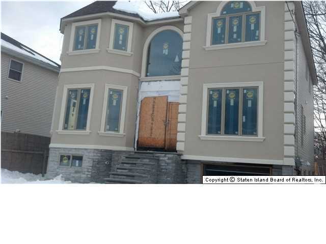 62 Foster Road Staten Island, NY 10309 - Photo 1 of 14 Primary Photo