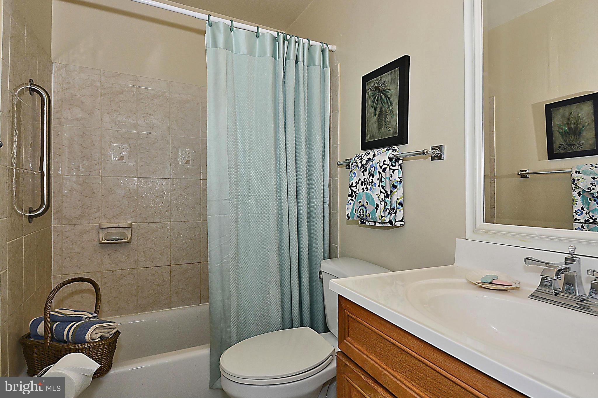 22 Wilcox Court Silver Spring, MD 20906 - Photo 20 of 30 Bath (Master)