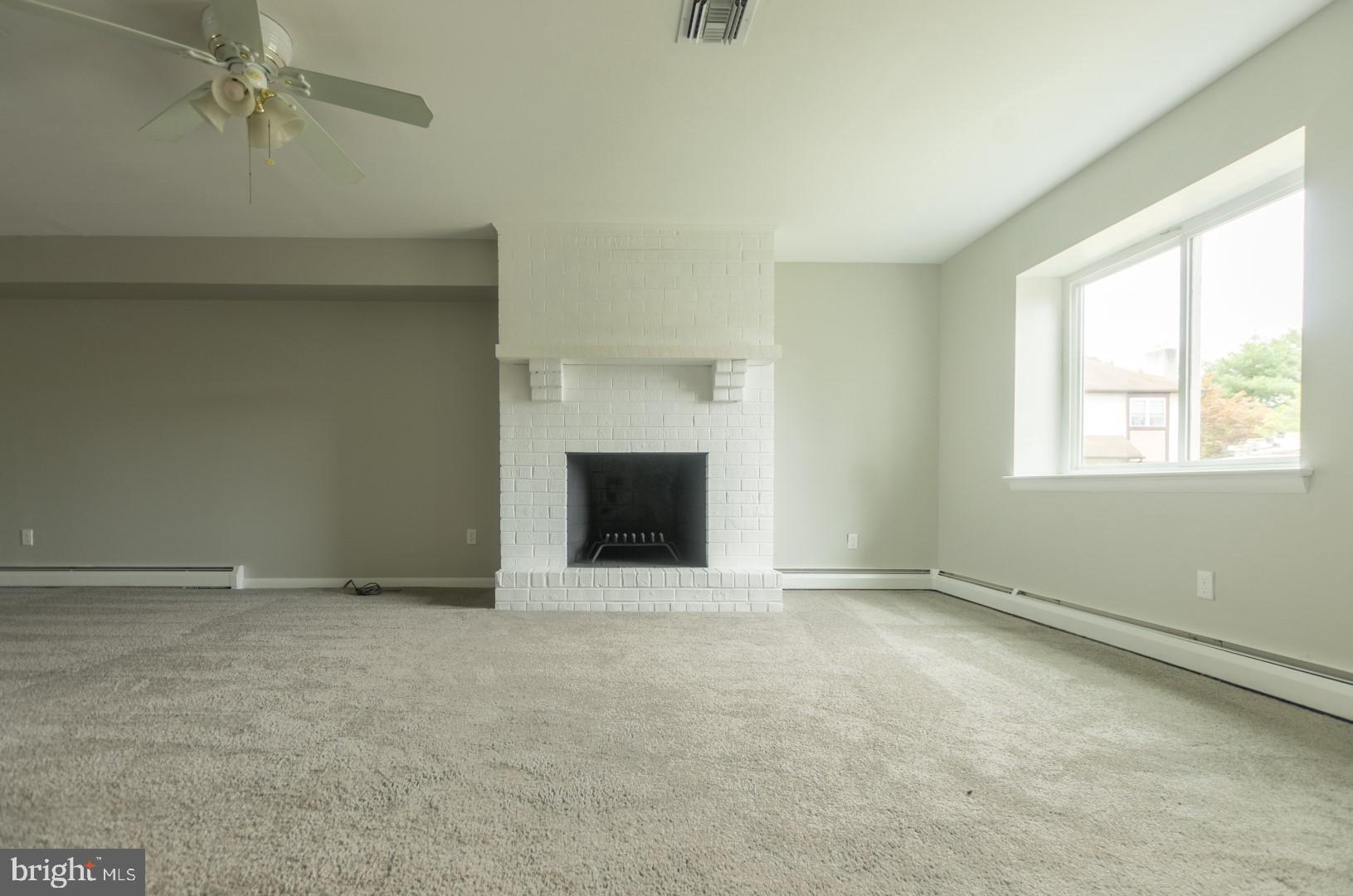 804 Walnut Ridge Drive Pottstown, PA 19464 - Photo 3 of 19 Gallery Image 3