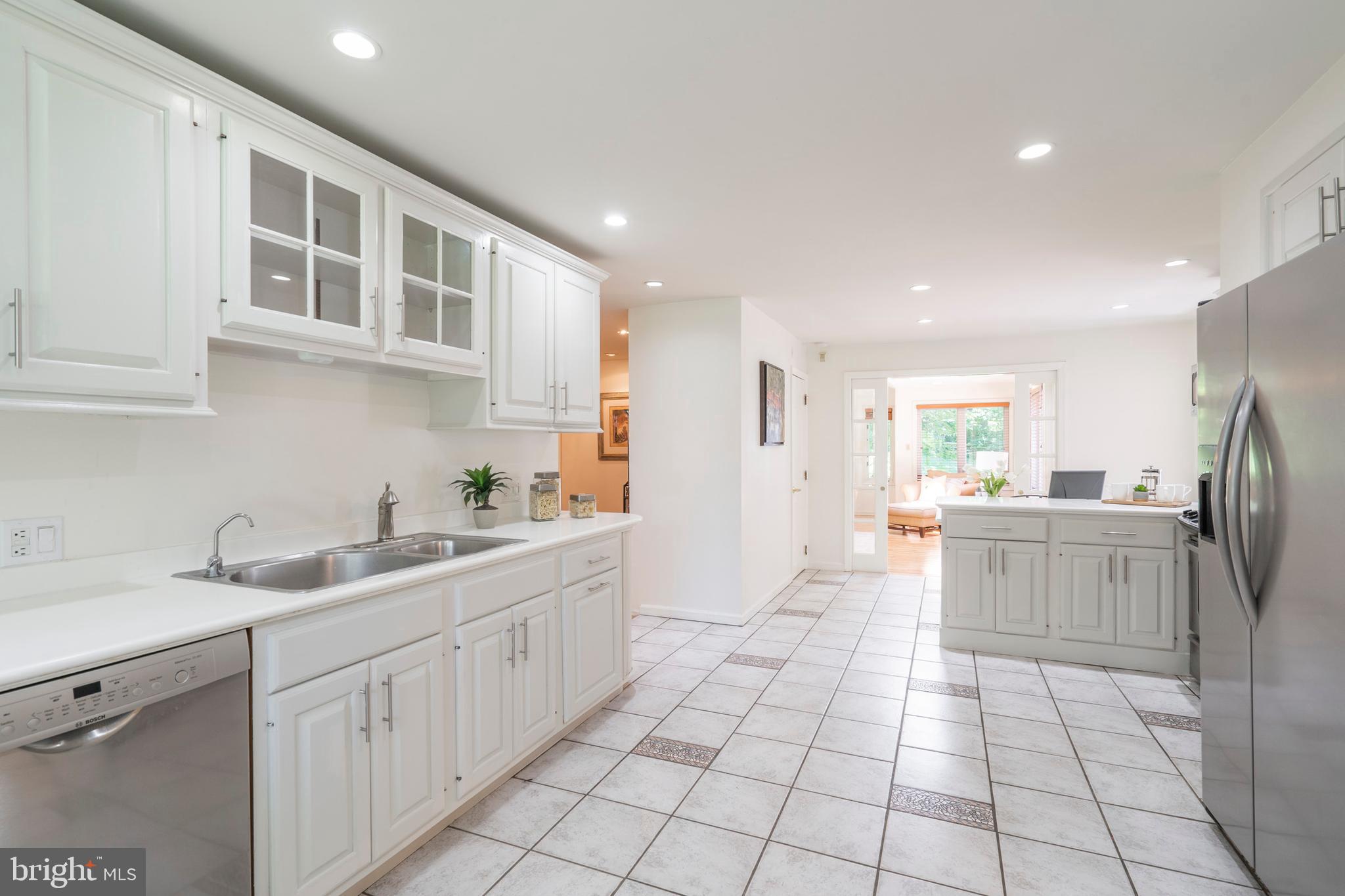 841 Hunt Road Newtown Square, PA 19073 - Photo 16 of 56 SS appliances