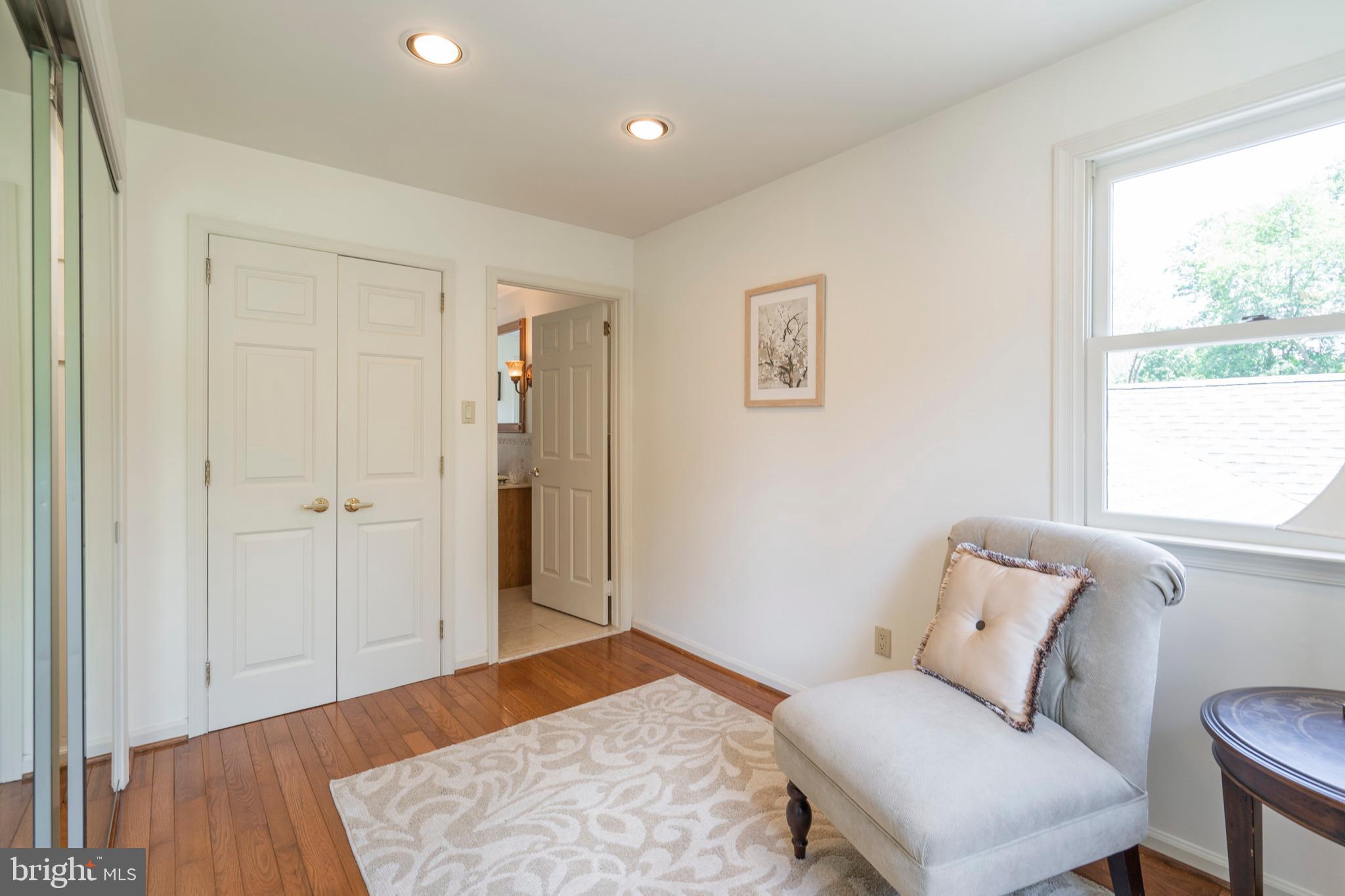 841 Hunt Road Newtown Square, PA 19073 - Photo 31 of 56 Master sitting room w/ mirrored double closets
