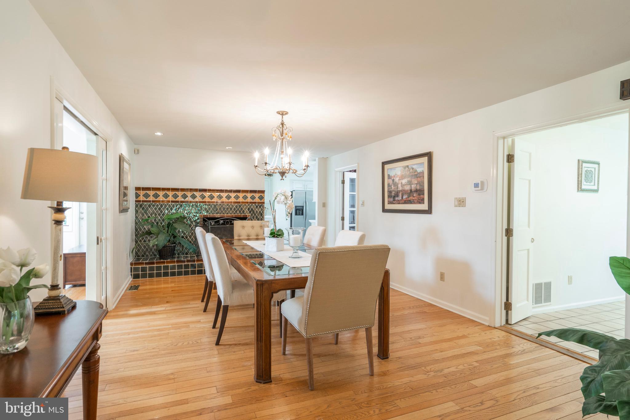 841 Hunt Road Newtown Square, PA 19073 - Photo 7 of 56 Fireside dining room (gas)