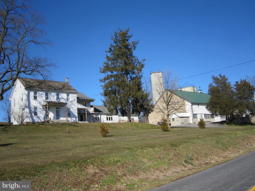3867 Harvest Road Elizabethtown, PA 17022 - Photo 1 of 50 Gallery Image 1