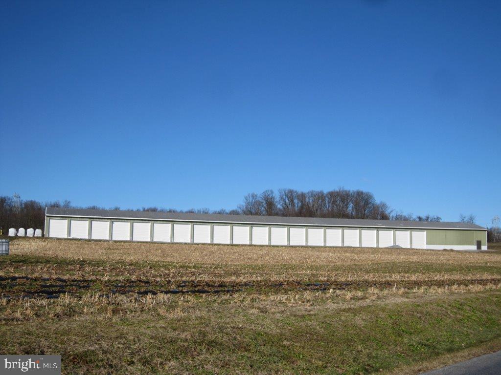 3867 Harvest Road Elizabethtown, PA 17022 - Photo 42 of 50 RV storage