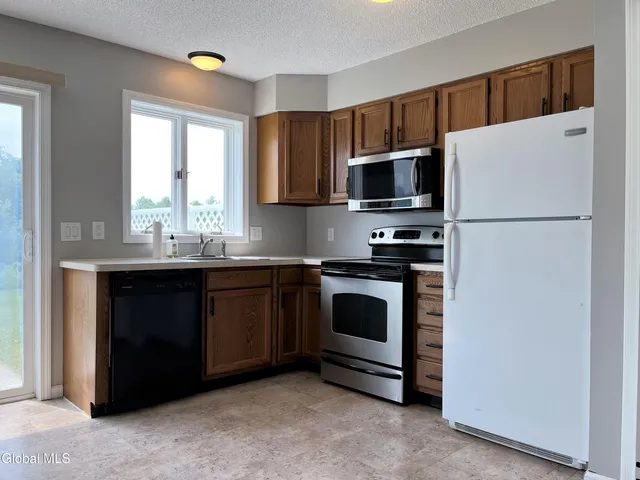 $1,800 | 24 Reservoir Road, Moreau, NY 12828