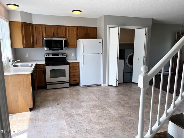 $1,800 | 24 Reservoir Road, Moreau, NY 12828