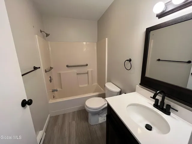 $1,800 | 24 Reservoir Road, Moreau, NY 12828