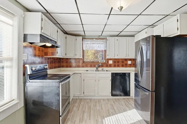 $275,000 | 114 Monrovia Street, Springfield, MA 01104