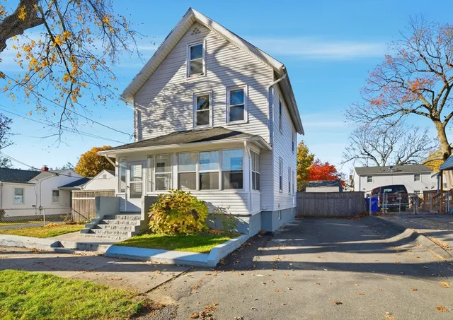 $285,000 | 114 Monrovia Street, Springfield, MA 01104