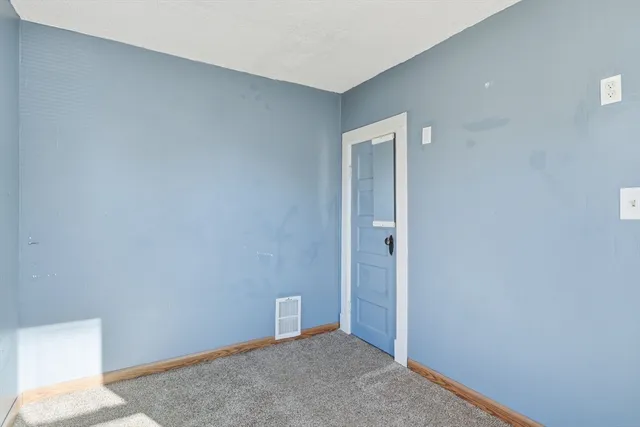 $285,000 | 114 Monrovia Street, Springfield, MA 01104