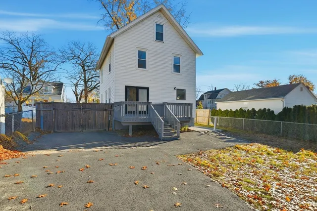 $275,000 | 114 Monrovia Street, Springfield, MA 01104