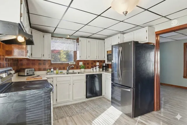 $275,000 | 114 Monrovia Street, Springfield, MA 01104