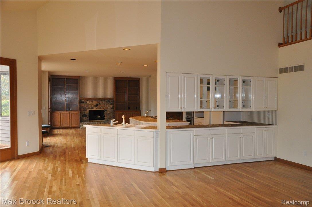 3875 Franklin Road Bloomfield Hills, MI 48302 - Photo 8 of 8 Open floor plan