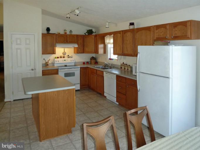 193 Cliffside Road Linden, VA 22642 - Photo 12 of 29 Kitchen