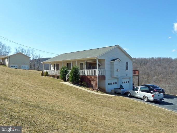 193 Cliffside Road Linden, VA 22642 - Photo 14 of 29 Exterior (Front)