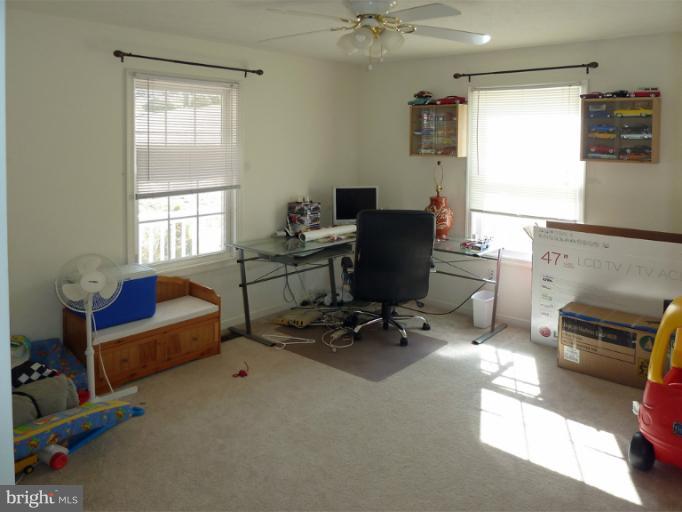 193 Cliffside Road Linden, VA 22642 - Photo 22 of 29 Bedroom