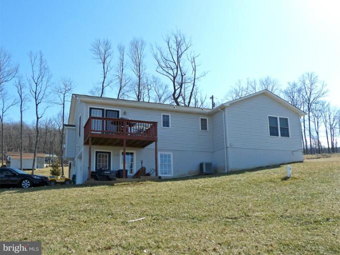 193 Cliffside Road Linden, VA 22642 - Photo 9 of 29 Exterior (Rear)