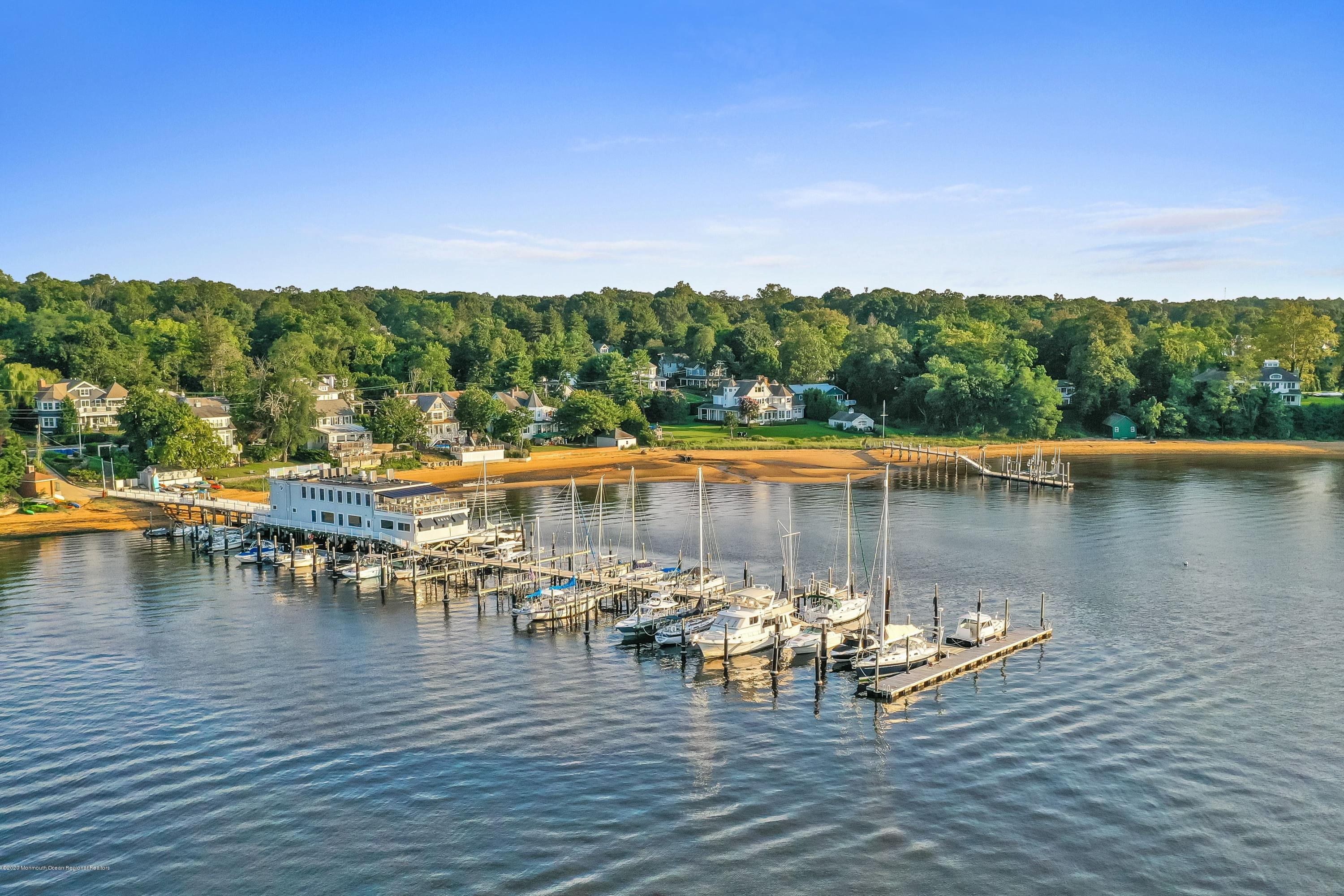 895 River Road Fair Haven, NJ 07704 - Photo 37 of 43 004_895_RIVER_ROAD_FAIRHAVEN_NJ_07704_27