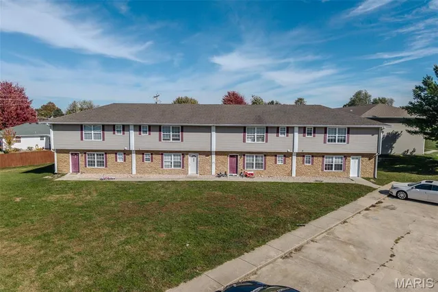 $2,200,000 | 1215 Glenridge Street, Unit 5 6 7 8 9, Lebanon, MO 65536