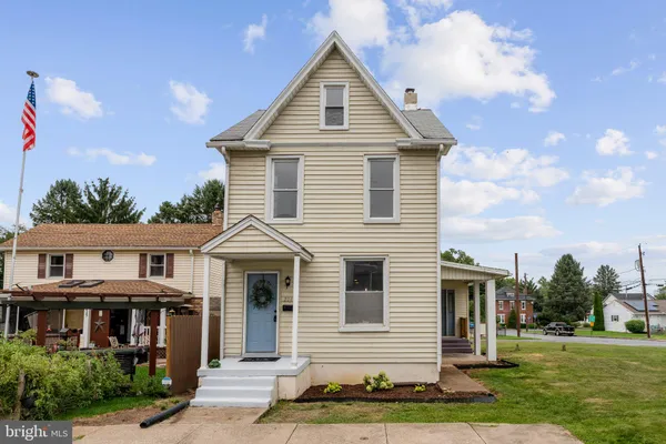 $284,900 | 2217 South 3rd Street, Steelton, PA 17113