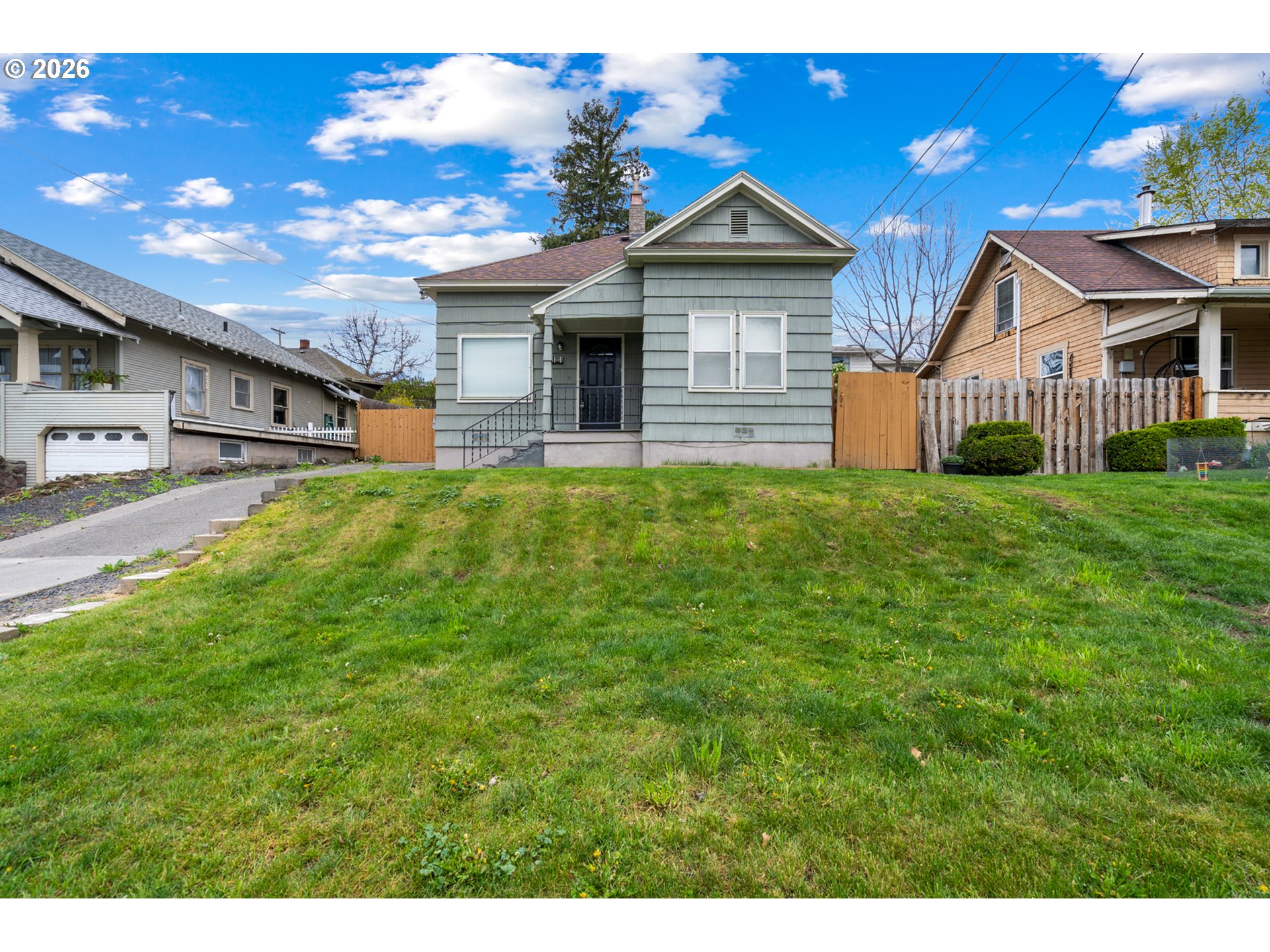 411 Northwest 9th Street Pendleton, OR 97801 - Photo 2 of 27