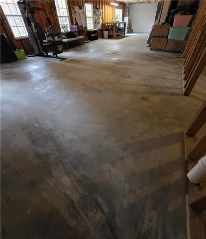 a view of a street with pathway